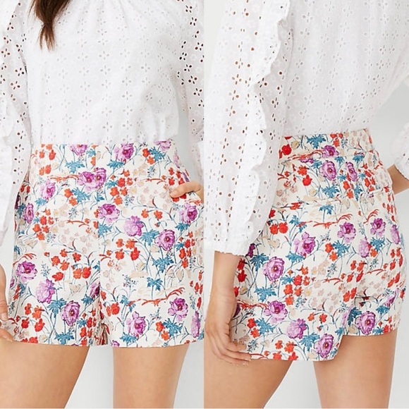 Ann Taylor Pants - Ann Taylor white and purple floral high waisted side zip dressy shorts size 8